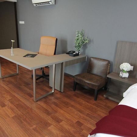 Nexus Business Suite Hotel Shah Alam Zimmer foto