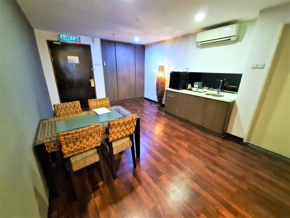 Nexus Business Suite Hotel Shah Alam Exterior foto